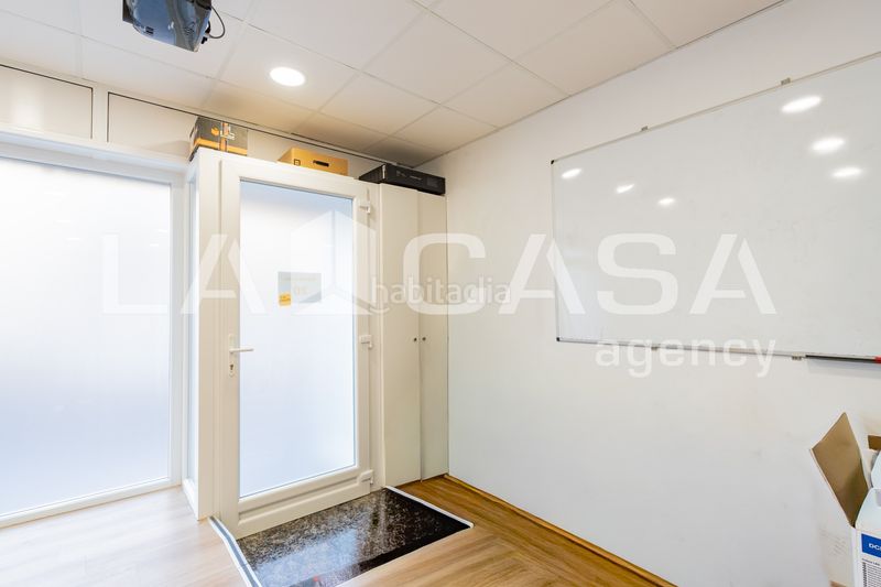 Foto 2afe6cf7-cba0-476a-9b52-dbbe9bbe1dbb. Local comercial a L´Illa Perduda Valencia