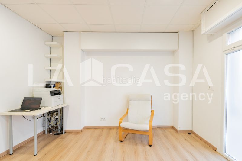 Foto 7929f8a6-4493-463b-b1ff-1e23b8659d87. Local comercial a L´Illa Perduda Valencia