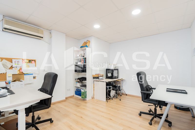 Foto 9eb8ccfb-a560-4f33-afcf-0d252b880e8b. Local comercial a L´Illa Perduda Valencia