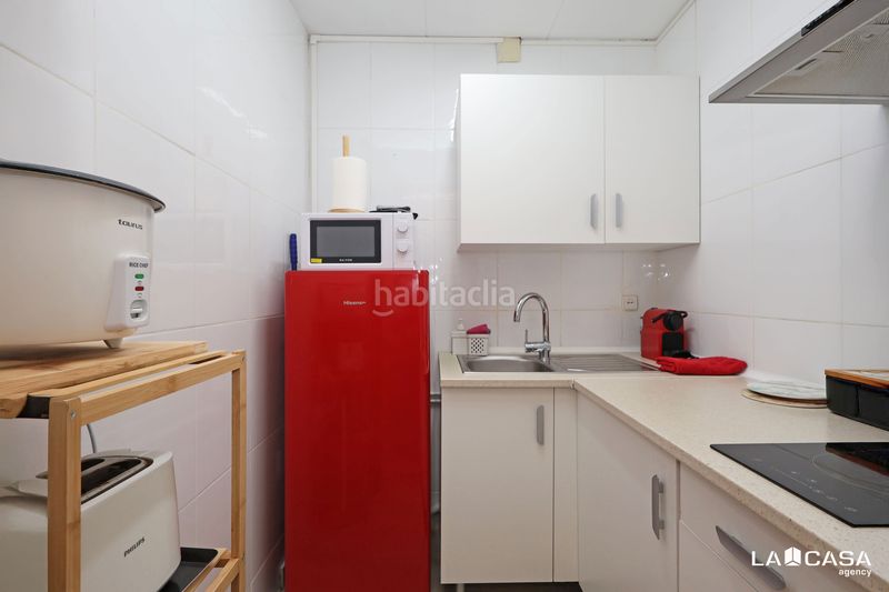 Foto 02b87df0-d85b-4158-a258-c2a15d15bd9c. Pis a Sant Antoni Barcelona