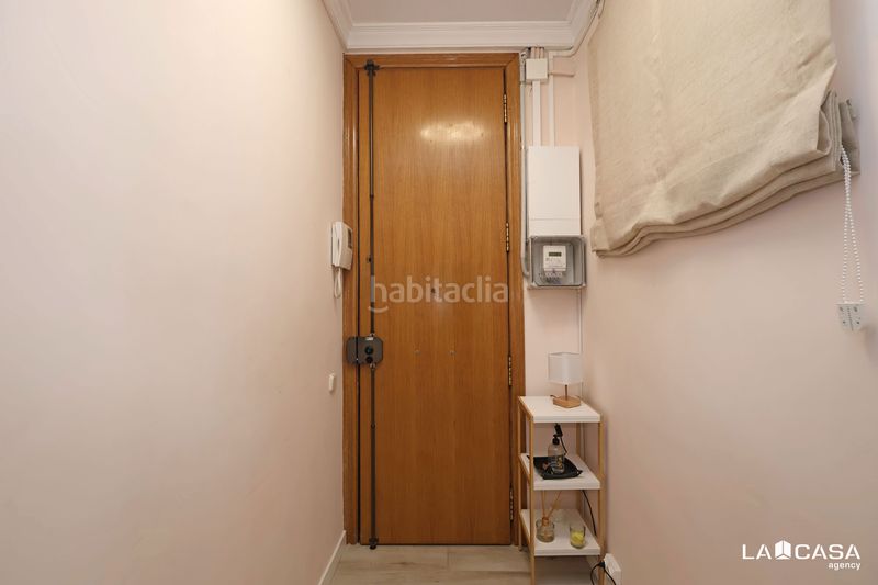Foto 5c560ed3-a4d2-4e3a-b038-ce5e72c3f43c. Pis a Sant Antoni Barcelona
