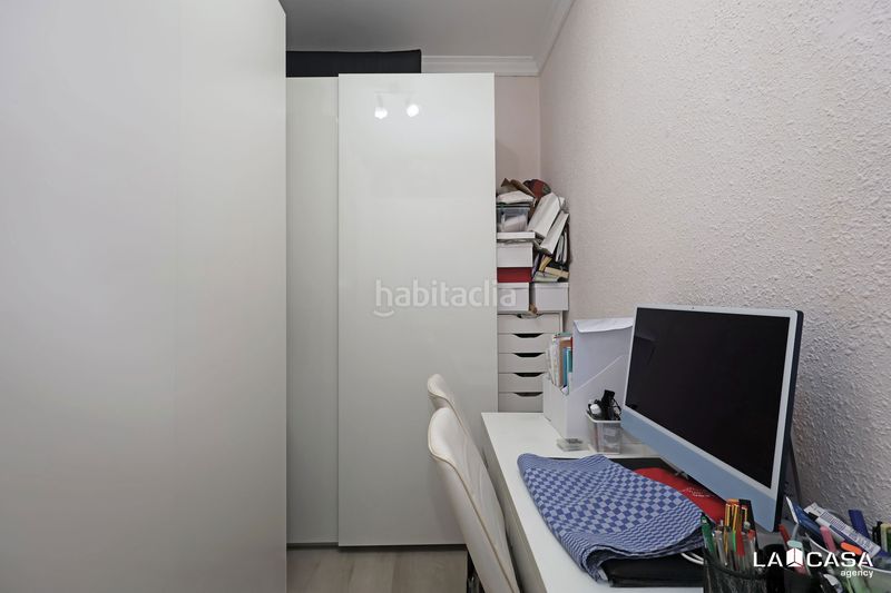 Foto 75188fca-454a-4a3b-87b5-7fe3ed6ce0e4. Pis a Sant Antoni Barcelona