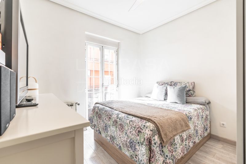 Foto 4bd40f1d-8c8c-495a-b36d-ae07e440d54c. Pis amb calefacció a Puerta del Ángel Madrid