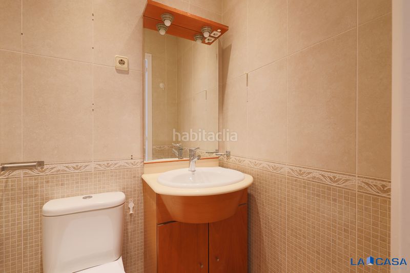 Foto 67855a50-b978-43fe-93dd-efcc9f7f34fe. Pis a Sants Barcelona