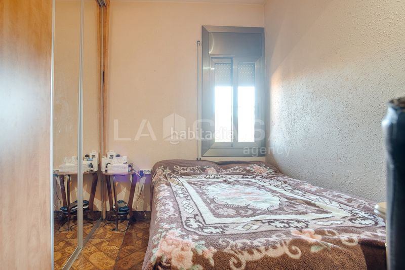 Foto 63e2550f-991b-4959-a8d3-f1ca5a91a4be. Pis a La Verneda - La Pau Barcelona