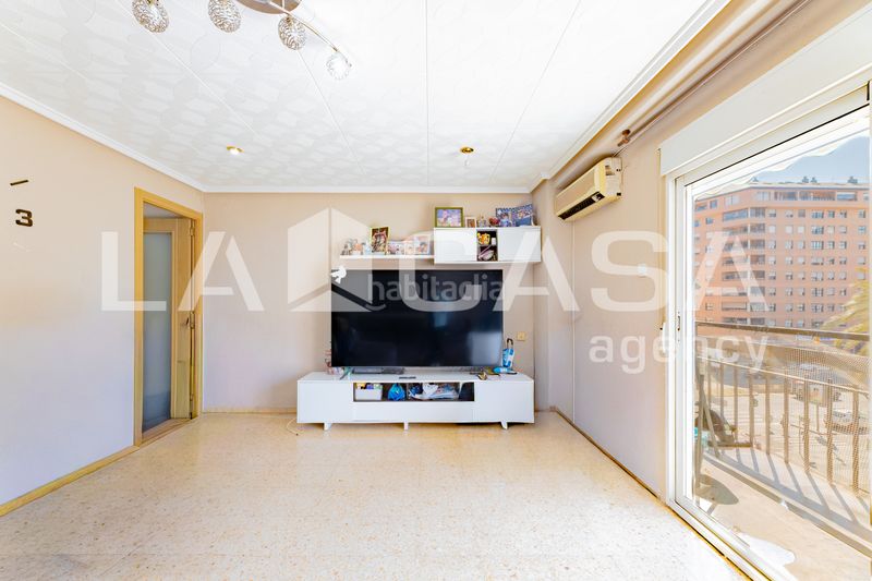 Foto 78416f4f-7c3b-4dbe-90f0-63b02db79bfa. Pis a L´Illa Perduda Valencia