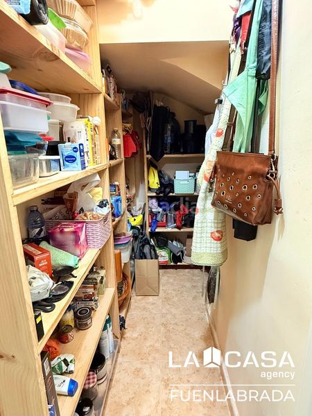 Foto 2f2fa5d7-c046-4995-abb8-579d352ff846. Casa adossada amb aparcament piscina a Griñón
