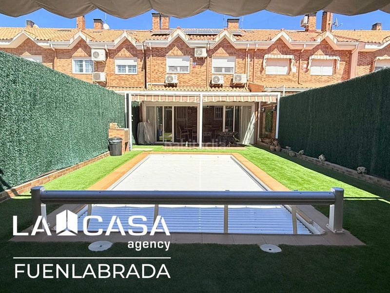 Foto 38cc7279-8d70-44ab-8b97-1b68f7abadfc. Casa adossada amb aparcament piscina a Griñón