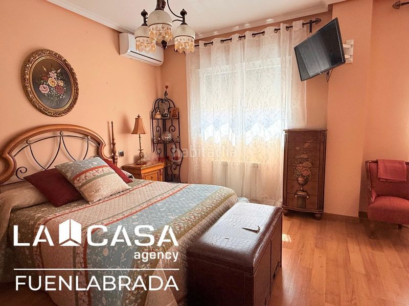 Foto 79eb0a50-678a-44b6-876a-9e275c7d2a20. Casa adossada amb aparcament piscina a Griñón