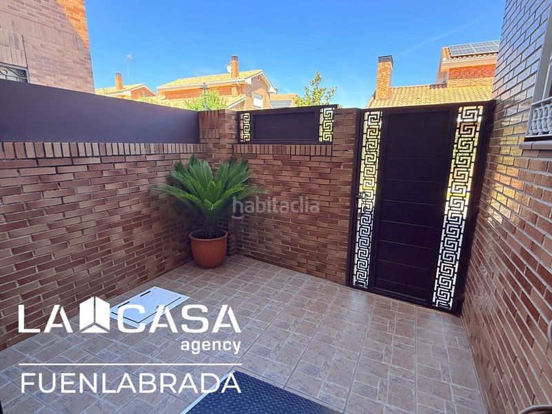 Foto 81f08ddf-308e-4ebb-8d16-8fb145ffdfdc. Casa adossada amb aparcament piscina a Griñón