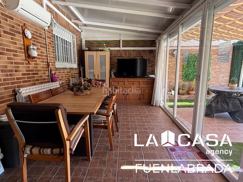 Foto cfe708ea-b7ea-469f-bb86-2e1b189da565. Casa adossada amb aparcament piscina a Griñón