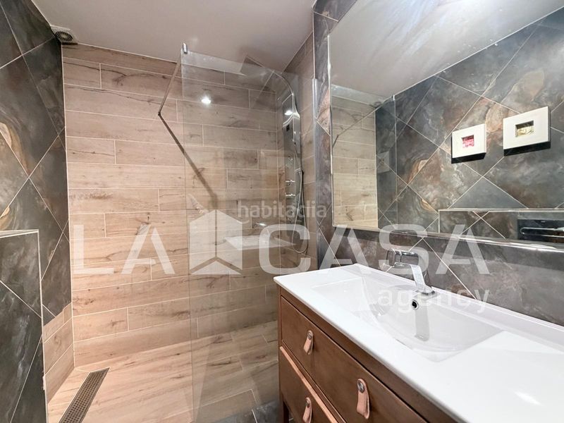 Foto e1c75783-226f-4f41-8194-ffd5365dd42a. Ático en Can Rull Sabadell