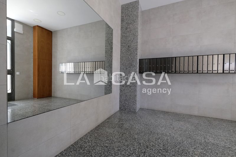 Foto 50e9f31c-b646-48a8-aaf3-390326eff94c. Pis a Vilapicina - Torre Llobeta Barcelona