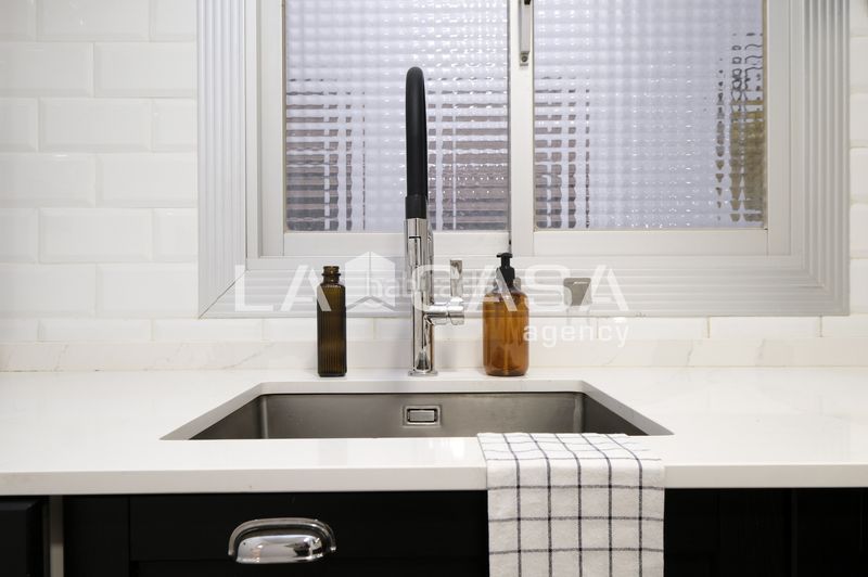 Foto 77fdc191-3aee-4796-8e1c-7a5b832bdcd6. Pis a Vilapicina - Torre Llobeta Barcelona