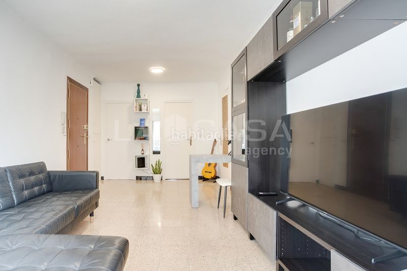 Foto ce5ab1c8-4f73-46df-a1bf-c3fbb780aeeb. Pis a Sant Martí de Provençals Barcelona