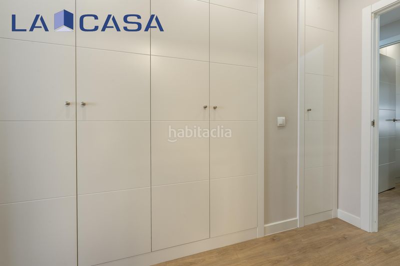 Foto 175d9409-8b71-457a-824c-2a63fb0c3f94. Pis amb aparcament piscina a Villaverde Alto Madrid