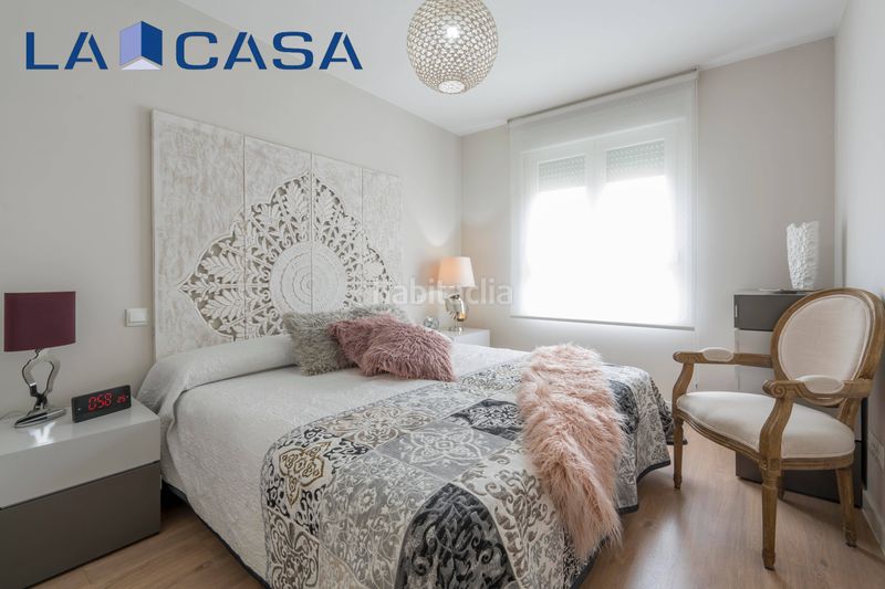 Foto 2ae32e36-e56f-43de-b05b-b55203afebad. Pis amb aparcament piscina a Villaverde Alto Madrid