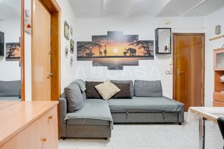 Pis  Calle pubilla cases, de la. Piso en venta en pubilla cases