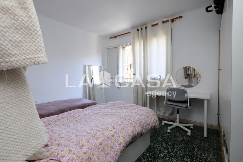 Foto f93dc938-871a-46c7-b0c9-9fa0b4bcabb5. Pis a Verdum Barcelona