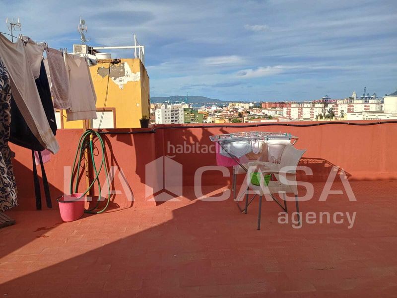 Foto 13cb6469-f37a-4246-8199-0fe60f715f24. Casa amb aparcament a Pescadores - Saladillo Algeciras