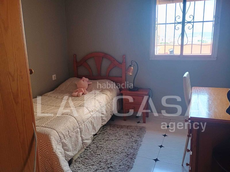 Foto 1f860023-e20c-4969-b867-96ef150dbd76. Casa amb aparcament a Pescadores - Saladillo Algeciras