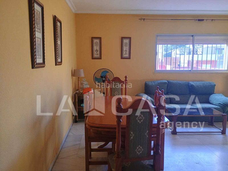 Foto 5a6547d9-a5ef-440d-a85c-c64ec4bdd2f7. Casa amb aparcament a Pescadores - Saladillo Algeciras