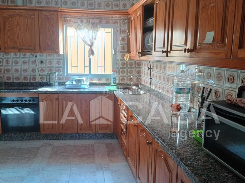 Foto 609dea69-26e5-413a-9322-ae588457a479. Casa amb aparcament a Pescadores - Saladillo Algeciras