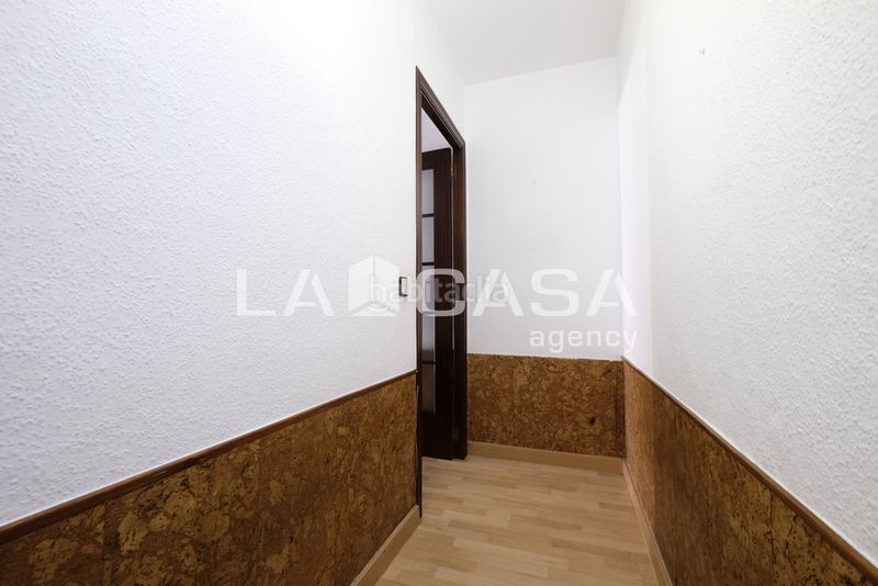 Foto 2de4092e-5262-4a30-94f6-c9210cba55ab. Pis a Vilapicina - Torre Llobeta Barcelona