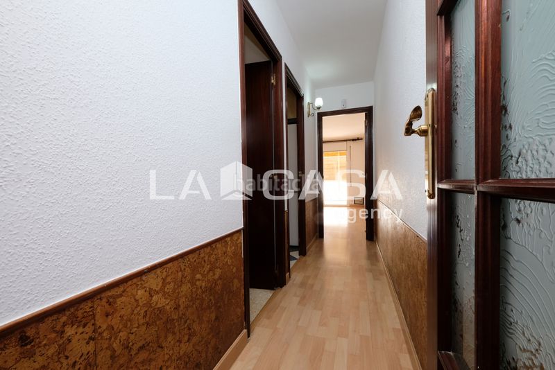 Foto 446cc5d8-5847-4332-b40c-8d8b4f5e38d3. Pis a Vilapicina - Torre Llobeta Barcelona