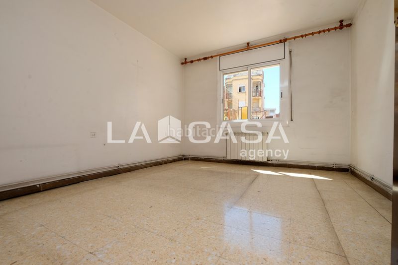 Foto 791f15ea-c165-4201-8164-3a0eb74a6a60. Pis a Vilapicina - Torre Llobeta Barcelona