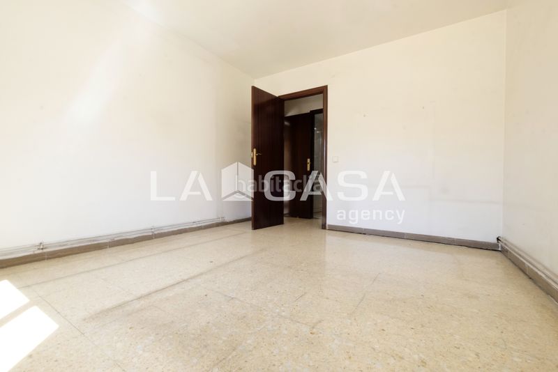 Foto ba010455-e712-49c2-84ed-323edc2b06ca. Pis a Vilapicina - Torre Llobeta Barcelona