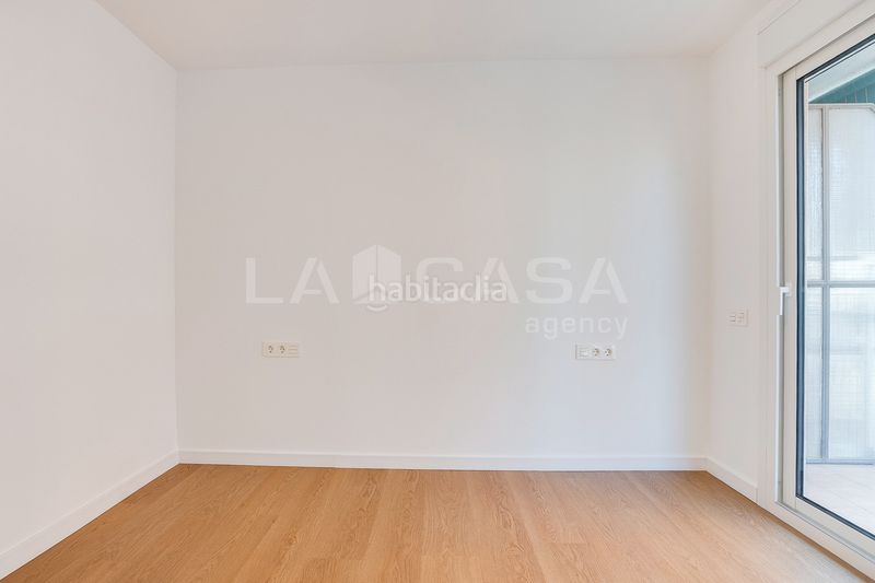 Foto 12132f31-faf8-477d-b853-f08d421ffa03. Pis amb calefacció a Sant Martí de Provençals Barcelona