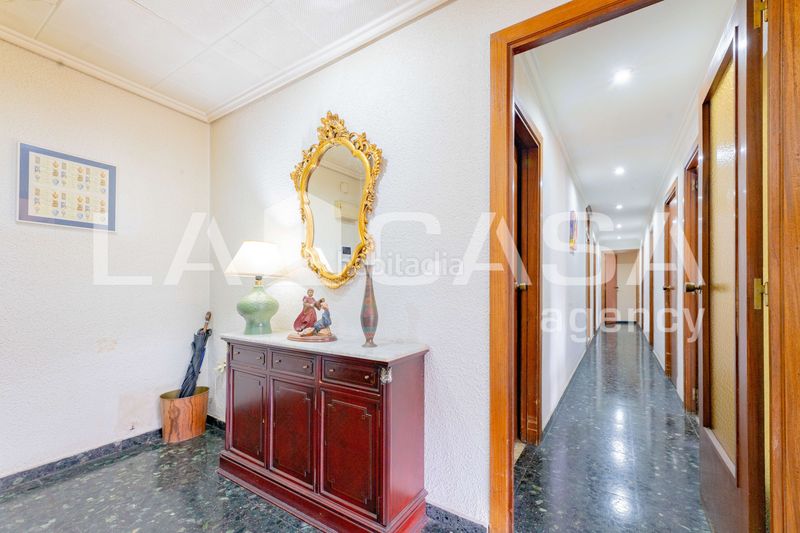 Foto 189acbf1-0124-4782-9fa1-919efff603de. Pis amb aparcament a La Carrasca Valencia