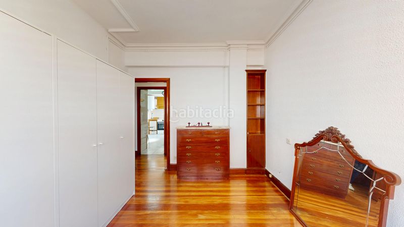 Foto ff164878-72b5-4abe-af7b-51d1ffb9a517. Dúplex amb calefacció a Centro Barakaldo