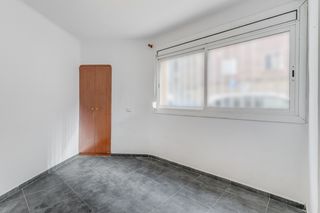 Planta baixa  Calle alexandre gali. Piso en venta en el congrés i els indians