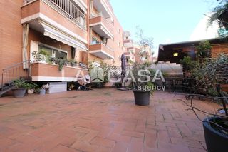 Pis  Carrer de costa i cuxart