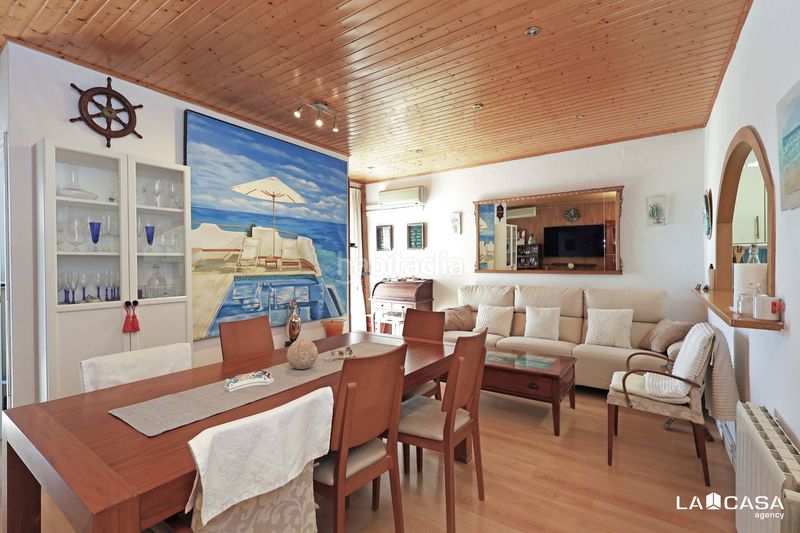 Foto d18b1833-def0-4b0d-aef1-c5d329386132. Dúplex amb calefacció a Can Clota Esplugues de Llobregat