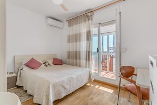 Pis  Carrer de varsòvia. Ideal atico duplex en el guinardo