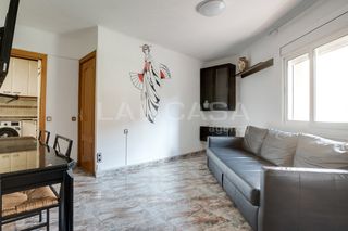 Piso  Calle belchite de. Ideal piso exterior