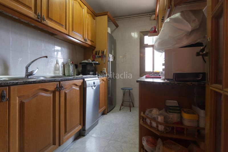 Foto 5cd560da-c389-4233-9cbc-77d5cdbbc5ec. Pis a Canyelles Barcelona