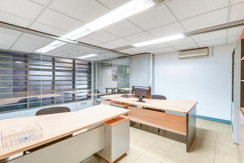 Foto ba449ea7-b1cf-4c5d-afc2-e7089f0ce395. Oficina  espectacular en Congrés - Indians Barcelona