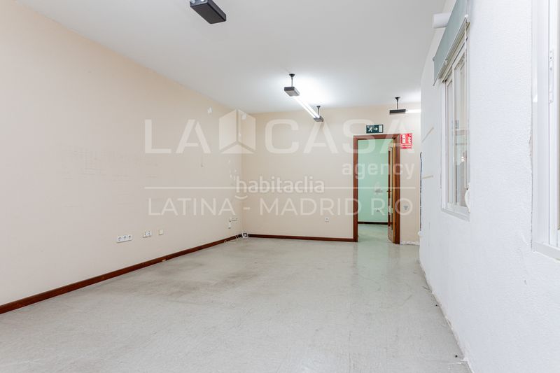 Foto ae92b2a1-556b-4894-8f00-7a2f11ea0163. Planta baixa amb calefacció a Puerta del Ángel Madrid