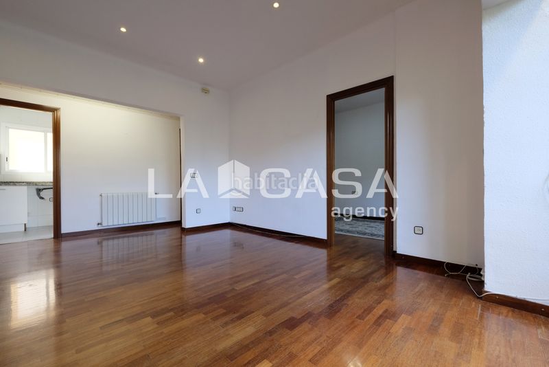 Foto 58347475-4f8f-438d-bbb6-f2c2a22777e5. Pis amb calefacció a Vilapicina - Torre Llobeta Barcelona