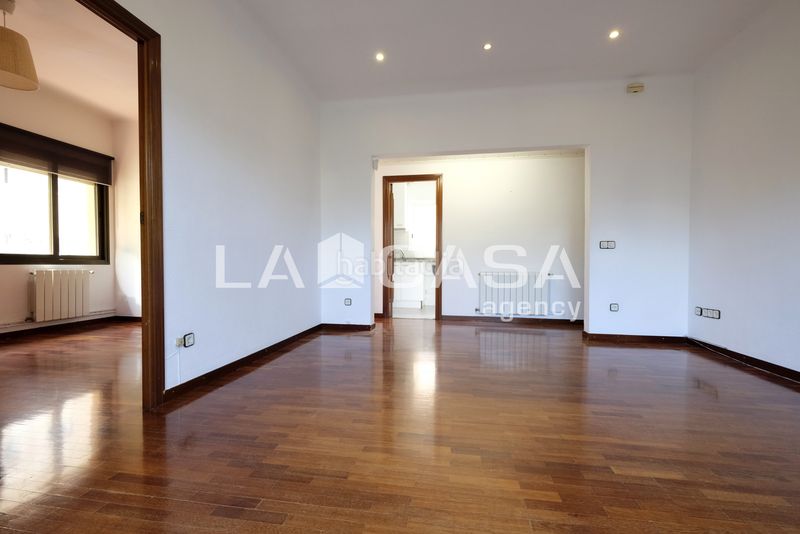 Foto a0f13029-a588-4779-bd5a-2db8b65d11cb. Pis amb calefacció a Vilapicina - Torre Llobeta Barcelona