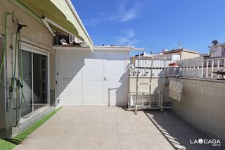 Dúplex  Carrer josep anselm clavé. Atico duplex ideal en can clota