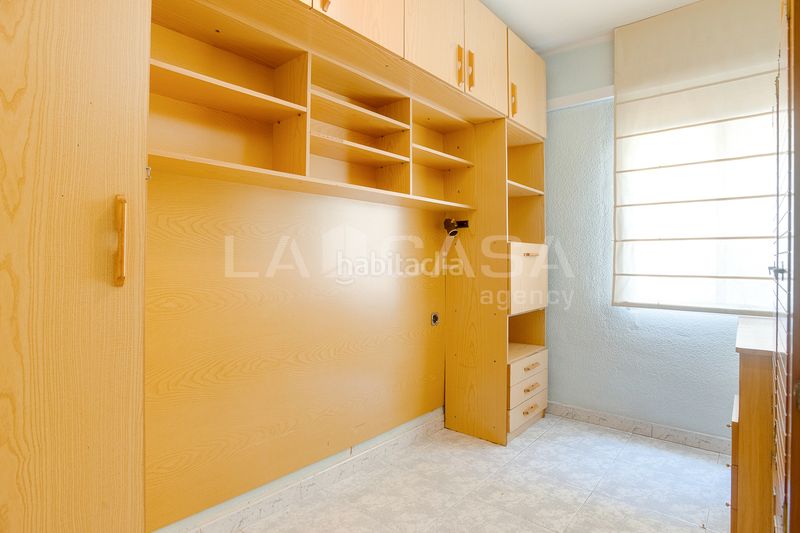 Foto 93103d08-84ef-41a5-86e4-9484d421806f. Pis amb calefacció a Sant Ildefons Cornellà de Llobregat