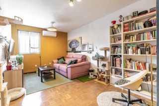 Flat in Calle JUANA UROSA