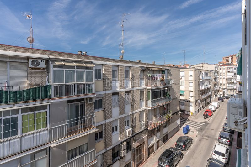Foto 1794917a-0b90-4f9b-87be-f88a7269790a. Piso en Vista Alegre Madrid