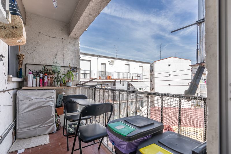 Foto 9b9cb9c6-48d0-4e3d-909d-159814220d19. Piso en Vista Alegre Madrid