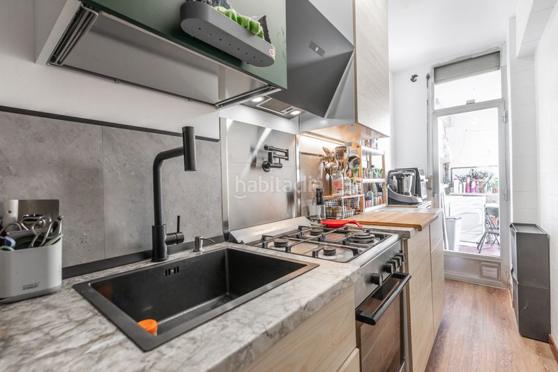 Foto d654639a-2af2-4414-8867-4acc25b69615. Piso en Vista Alegre Madrid